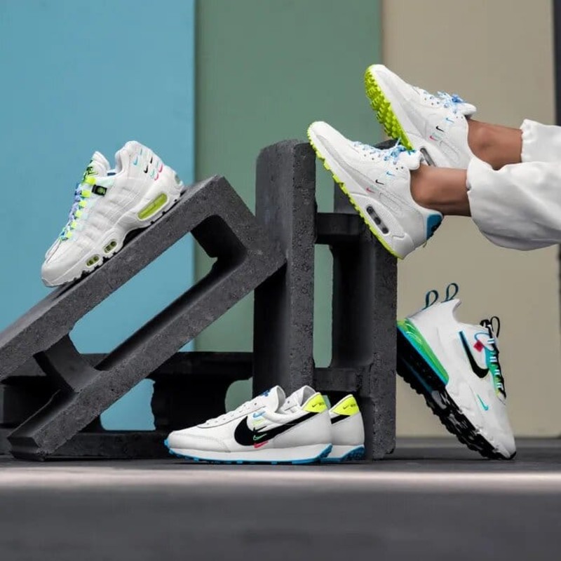 nike air max 270 react worldwide pack white